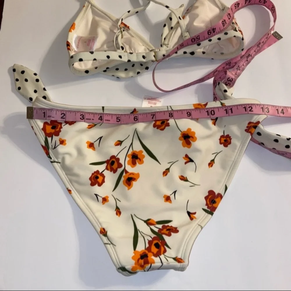✨ Xhilaration Floral Tie-Side Bikini Bottoms – Cute & Flirty! ✨
